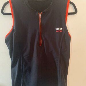 Roots active 1/4 zip sleeveless jersey size s